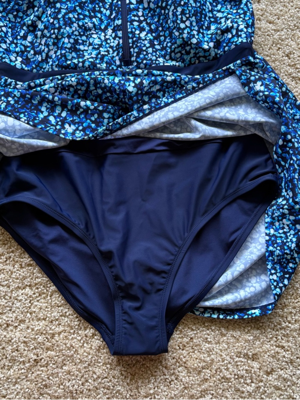 Lands’ End Swim Dress Large Blue Print Zip Front One Piece Swimsuit NWT - Picture 5 of 7